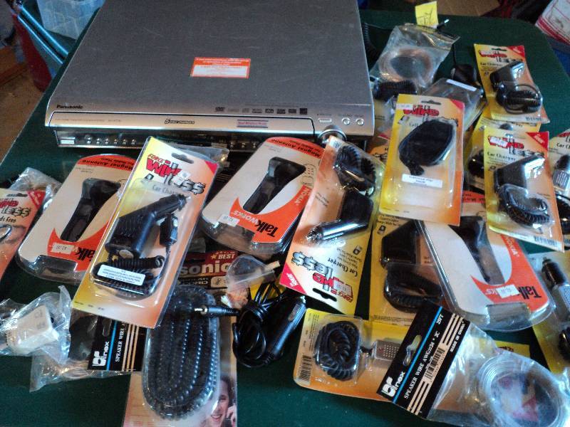 lot 167 image: panasonic DVD and new wireless car ...