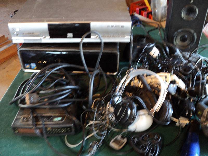 lot 168 image: electronic equipment...