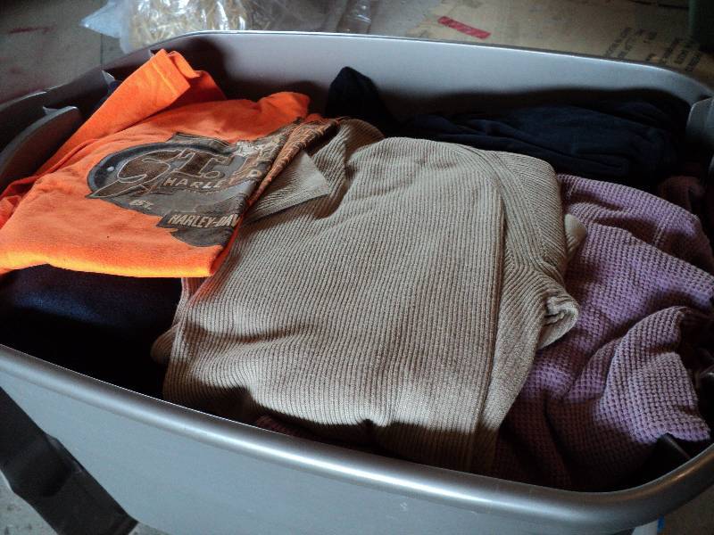 lot 182 image: covered tote full of almost new t-s...