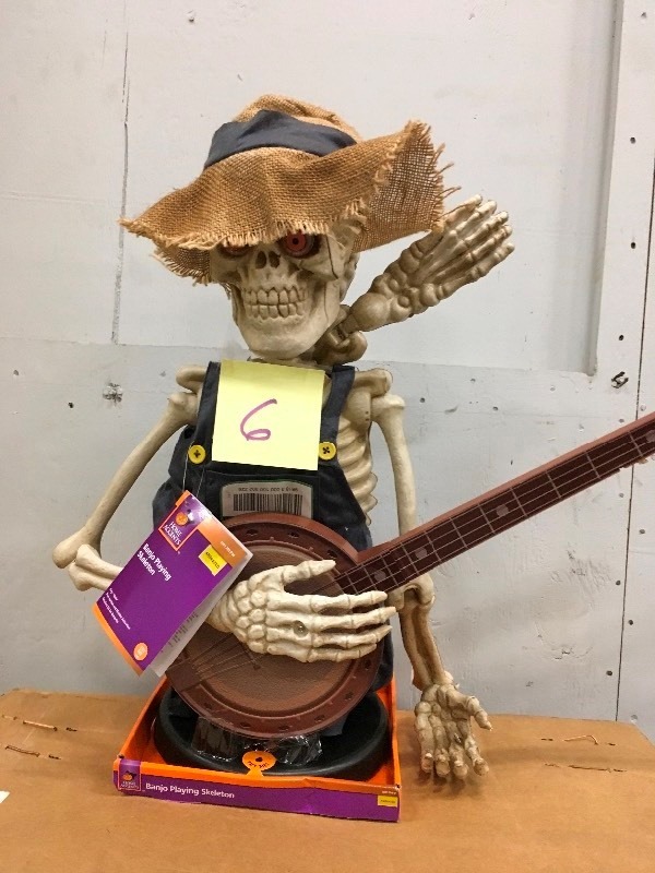 lot 6 image: Totally Ghoul Skeleton Banjo Player Halloween Decoration