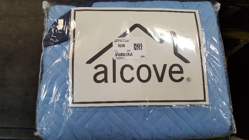 alcove Reversible Coverlet Set, Sheet Set and Pillow Collection&nbspBlueLight Blue Full  Queen