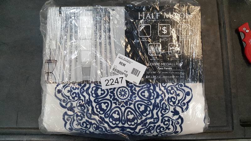 Lush Decor Stripe Medallion Room Darkening 52 x 84 Window Panel Pair - Navy