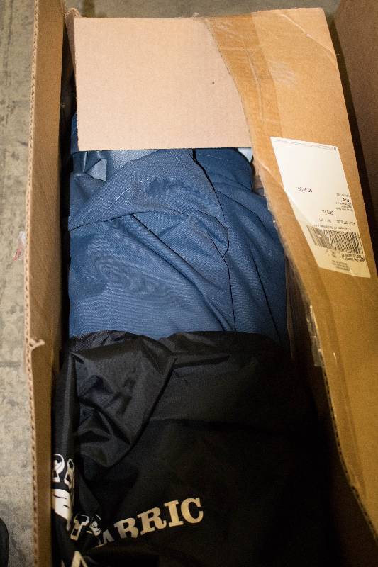 lot 18 image: Boat Cover