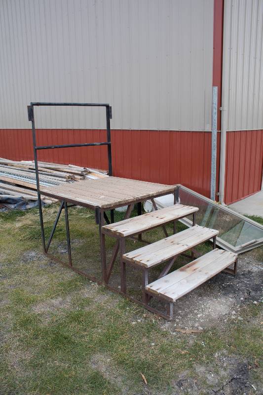 lot 34 image: Construction Trailer Steps