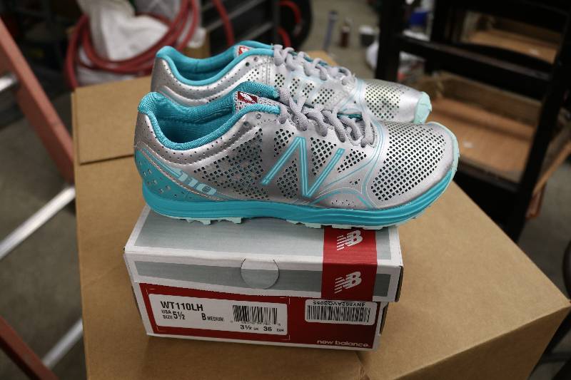 lot 46 image: New Balance Ladies Tennis Shoes