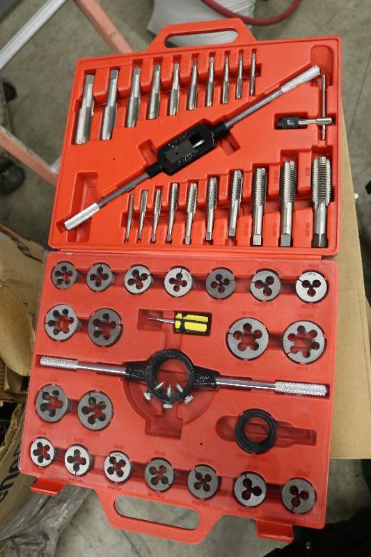 lot 68 image: Tap & Die Set