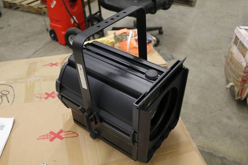 lot 115 image: Arena Theatre Fresnel Light