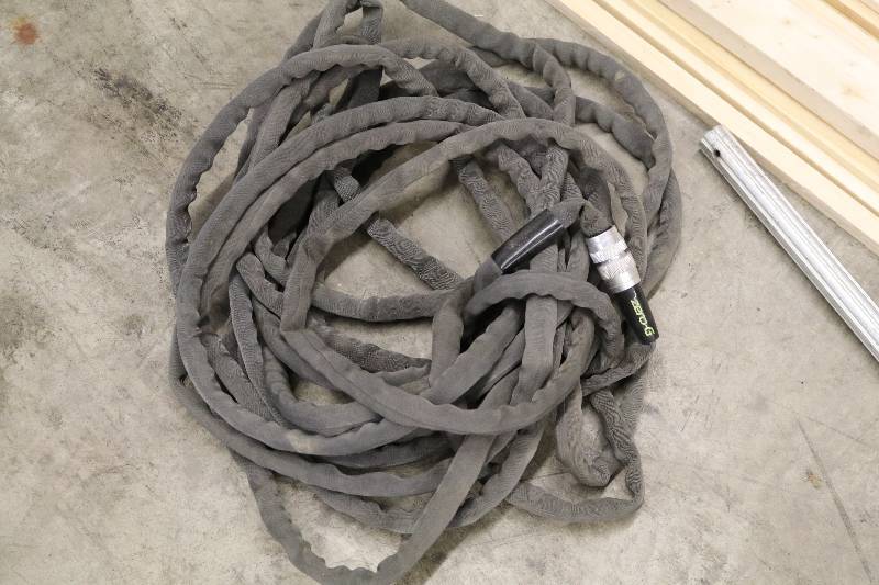lot 118 image: Zero-G Garden Hose