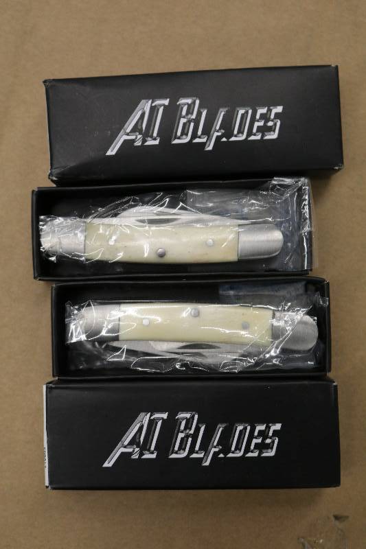 lot 125 image: AI Blades Pocket Knives