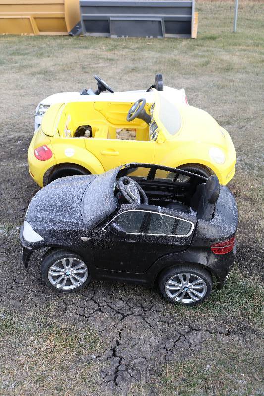 lot 136 image: Power Wheel Cars