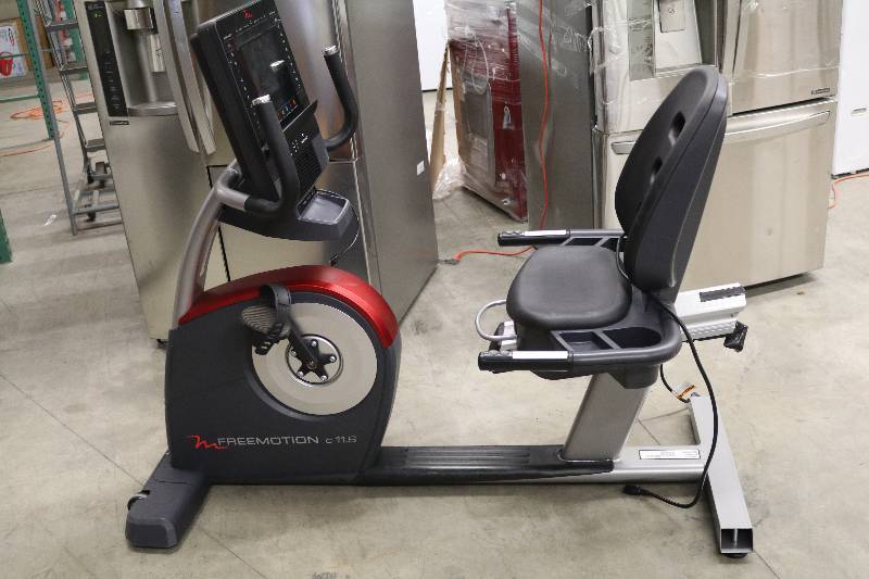 lot 142 image: Eliptical Exercise Bike