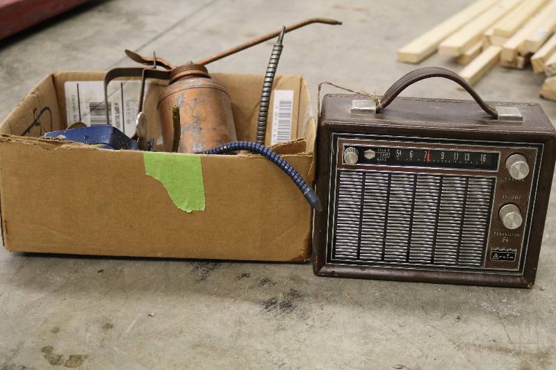 lot 181 image: Vintage Oil Cans