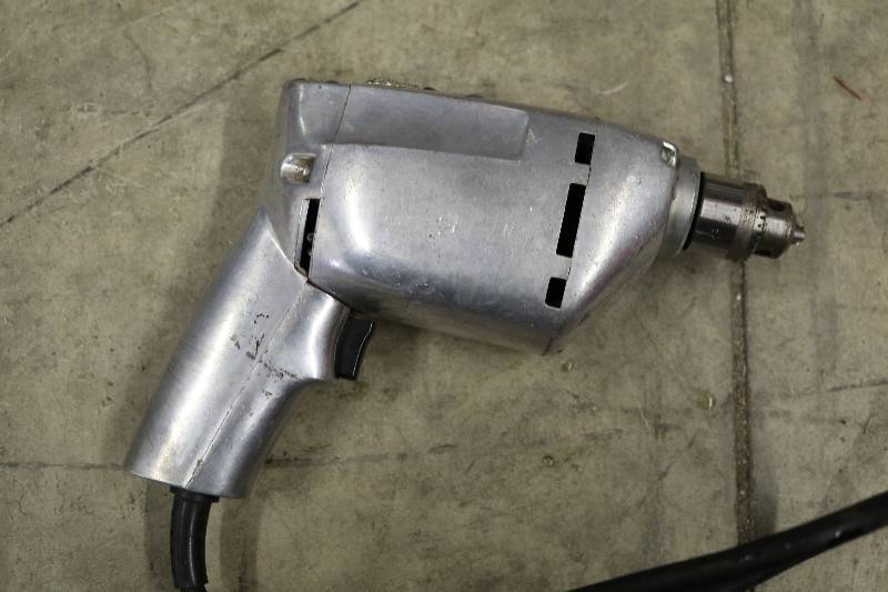 lot 188 image: Electric Drill
