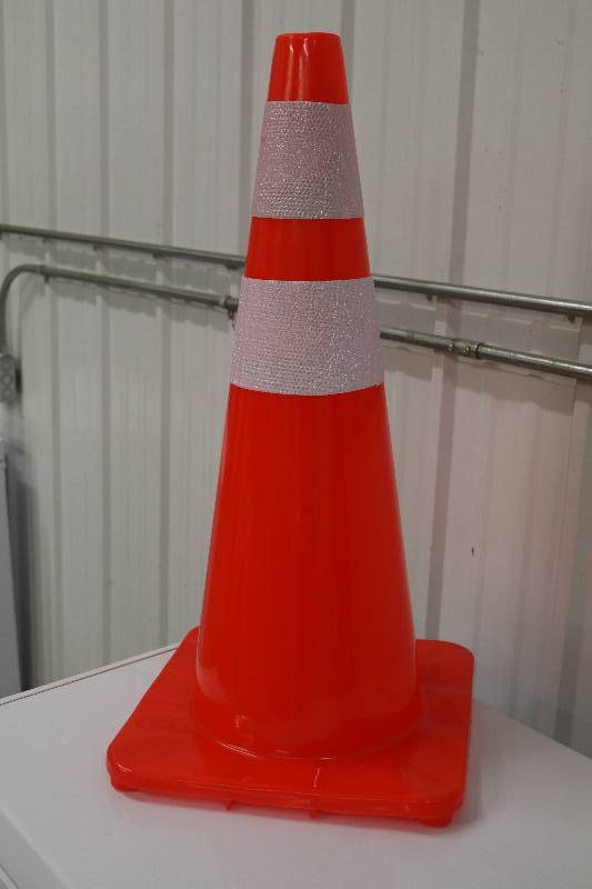 lot 8 image: Traffic Safety Cones