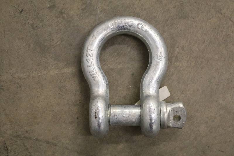 lot 11 image: Clevis