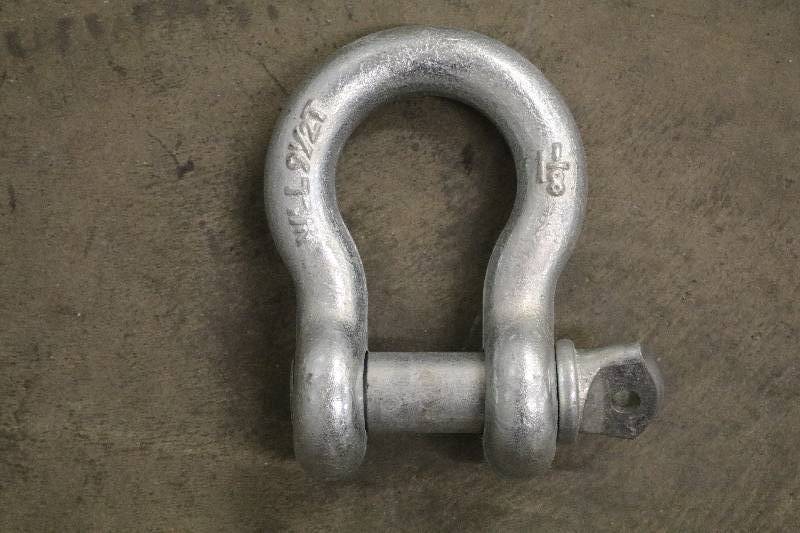 lot 12 image: Clevis