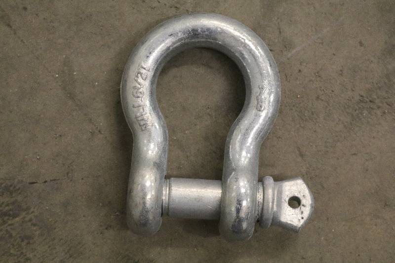 lot 14 image: Clevis