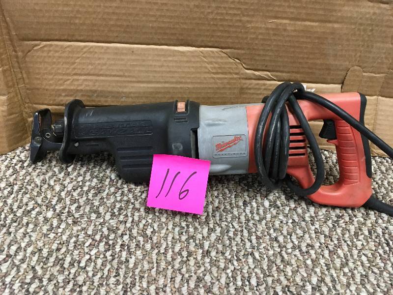 lot 116 image: Milwaukee 12 Amp SAWZALL Reciprocating Saw without case.Open Package not used