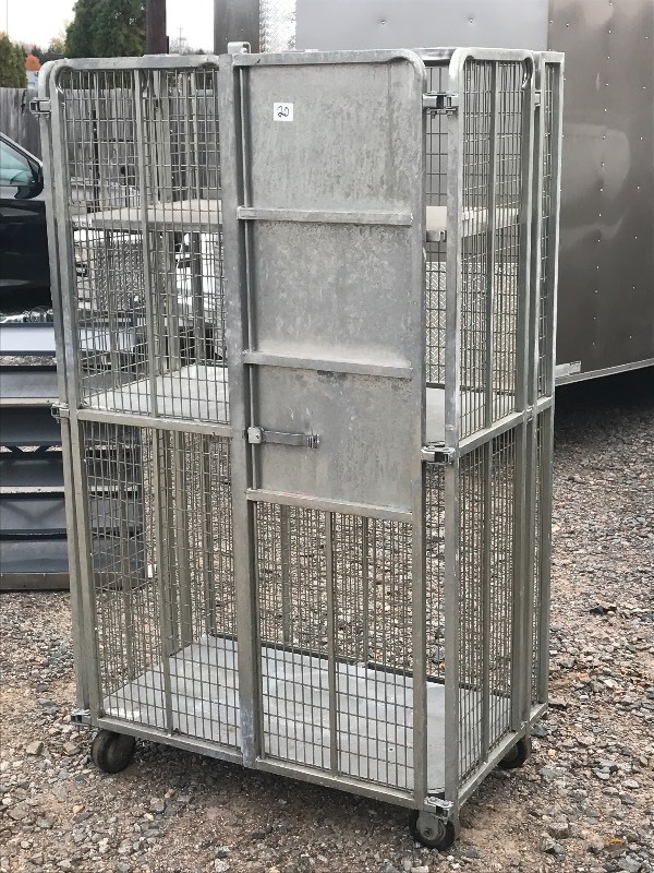 lot 20 image: Commercial Rolling Enclosed Shelf
