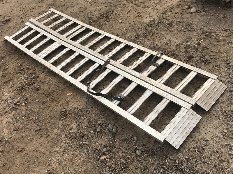 lot 30 image: Aluminum Ramps