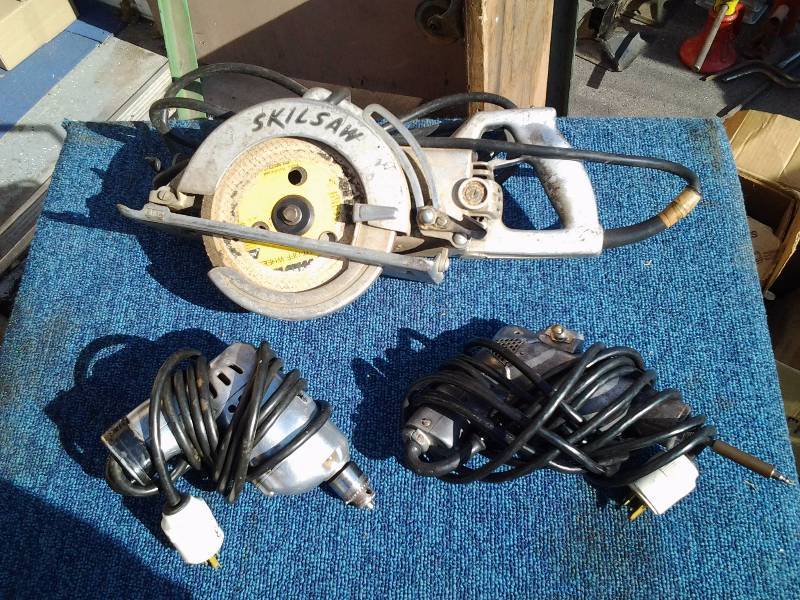 Skil Saw, 2-38 Inch Drills