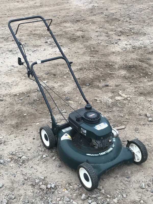 lot 5 image: Craftsman 21 Push Mower