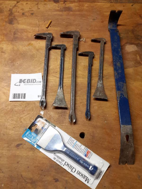lot 91 image: set of small pry bars and chisel
