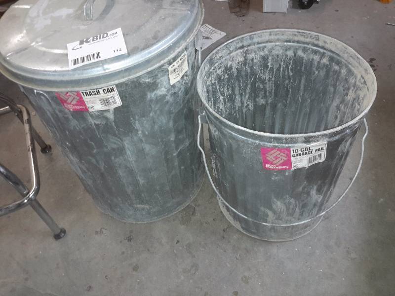 lot 112 image: 2 galvanized garbage cans.. 20 gall with cover.. 10 gallon