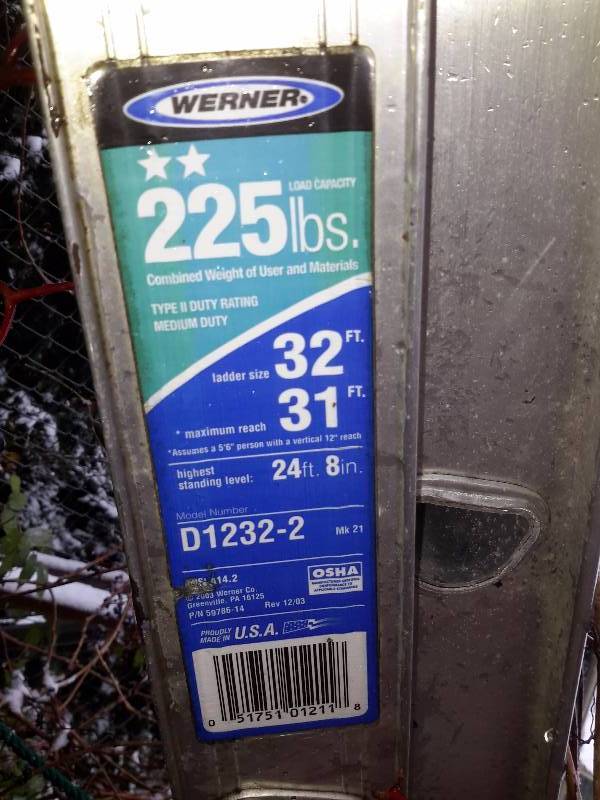 lot 116 image: 32 Ft Werner Extension Ladder..