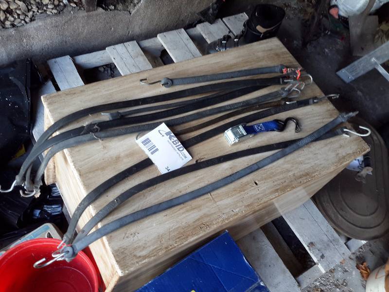 lot 34 image: Misc. Sizes of Bungee Cords