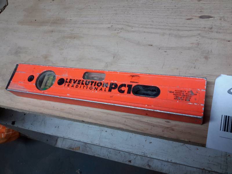lot 35 image: Levelution, PC1.. 12 in Level