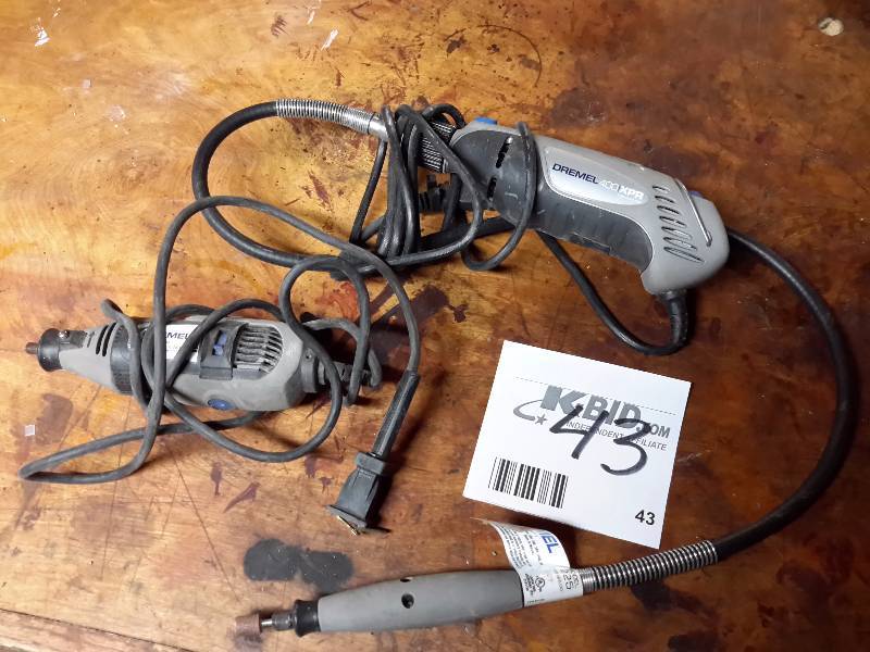 lot 43 image: 2 Dremel Tools and accessoriies as shown..