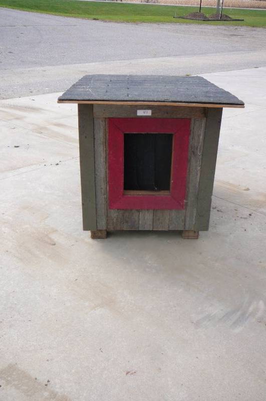 Insolated Outdoor Dog House