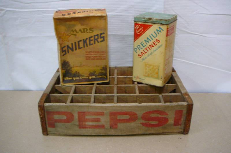 Lot of Vintage Items