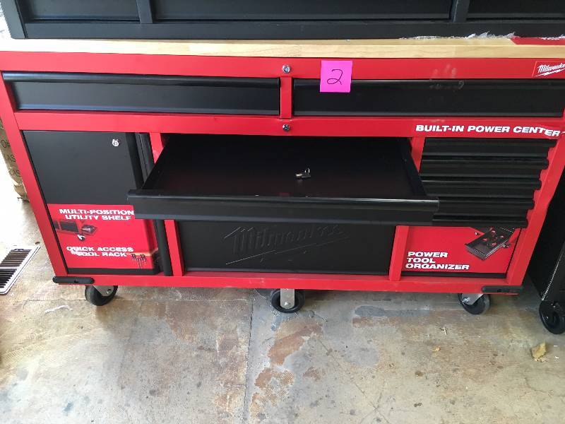 Milwaukee 60.125 in. 11-Drawer and 1-Door 22 in. D Mobile Workbench dent on the side and middle see pictures