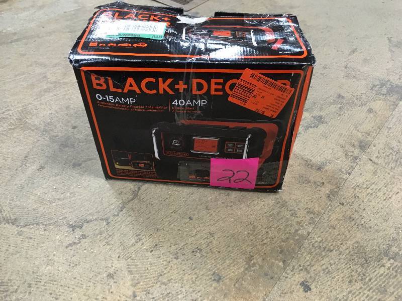 BLACKDECKER 15 Amp Battery Charger with 40 Amp Engine Start