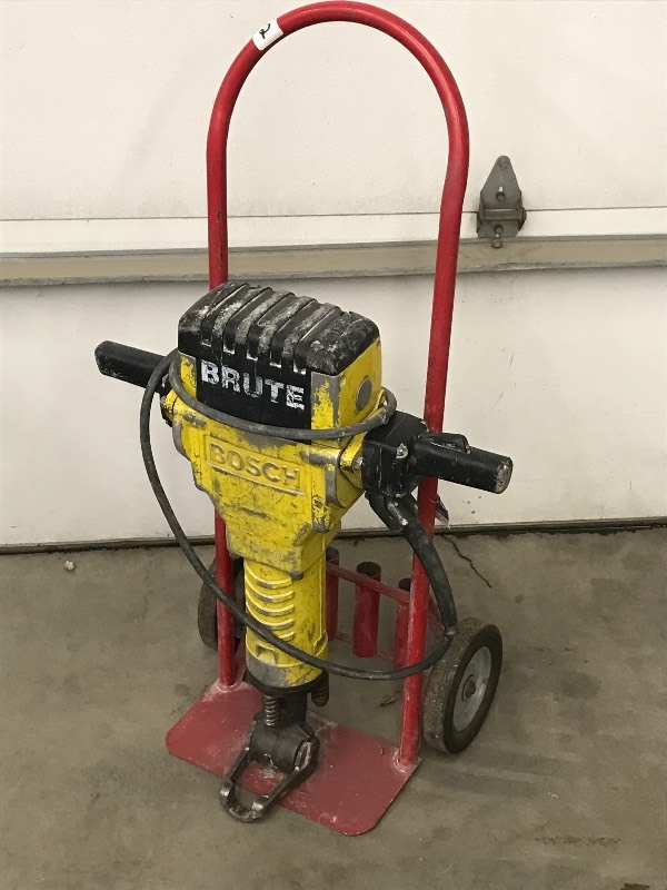 lot 22 image: Electric Jackhammer