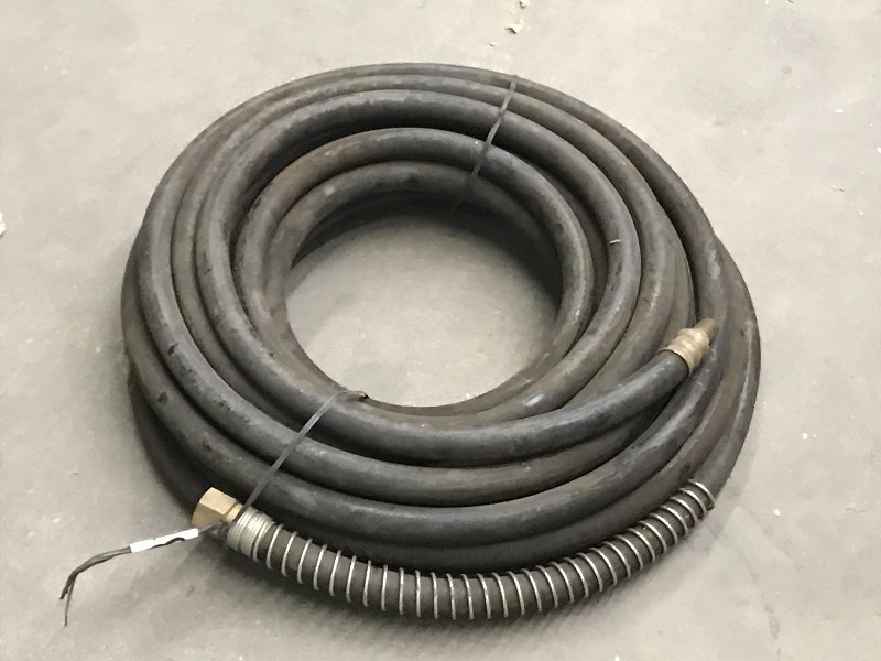 lot 28 image: Pressure Washer Hose
