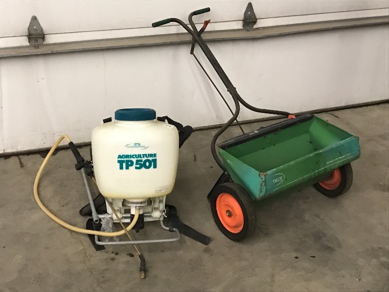 lot 33 image: Backpack Sprayer & Fertilizer Spreader