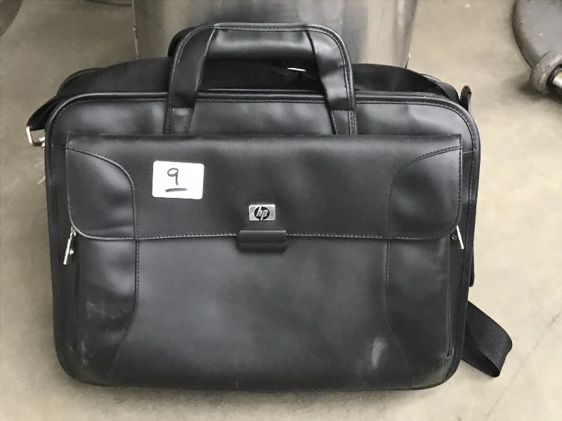 lot 9 image: Laptop Bag