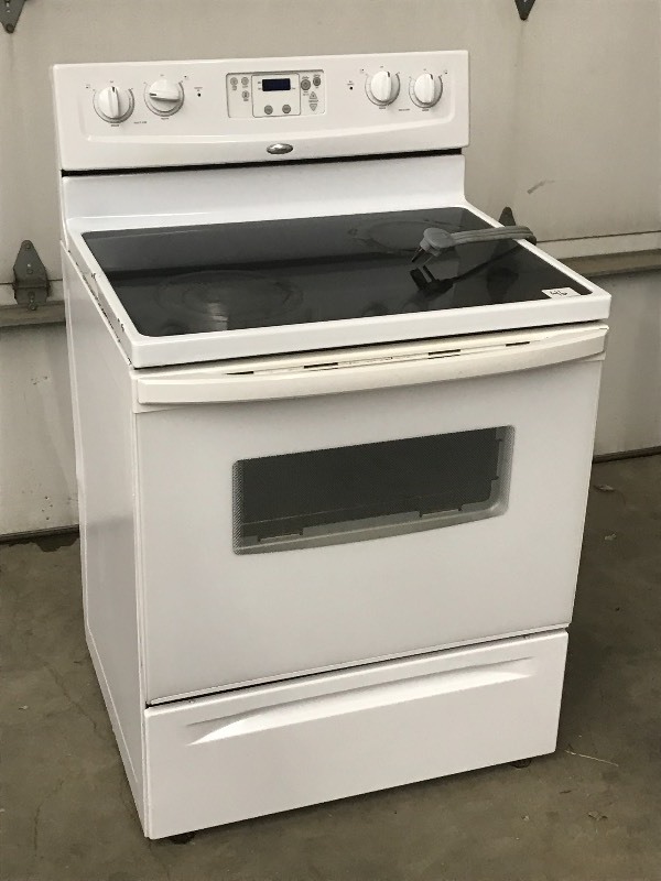 lot 46 image: Whirlpool Electric Range