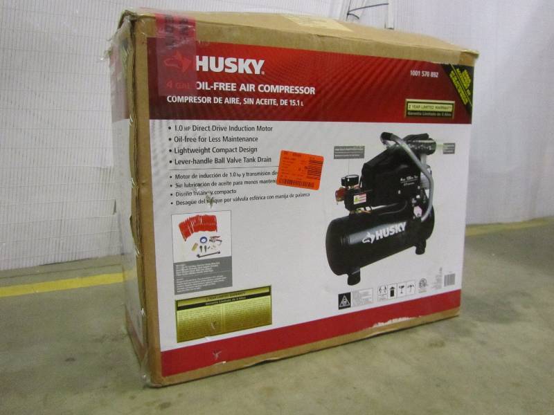lot 13 image: Husky 4 Gal. Portable Electric-Powered Air Compressor