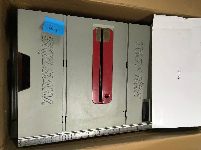 lot 27 image: SKIL 3410-02 10in. Table Saw only missing of Folding Stand.  Open Box