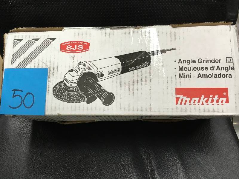 lot 50 image: Matika 7.5 amp 4 14 in Angle Grinder corded.