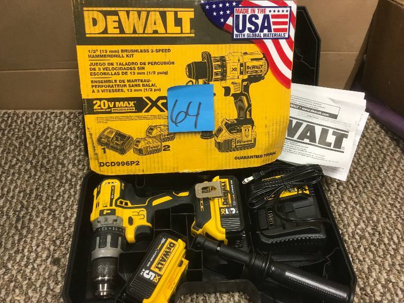 lot 64 image: DeWalt 12 (13mm)20 Volt,  Brushless 3-Speed Hammerdrill Kit.