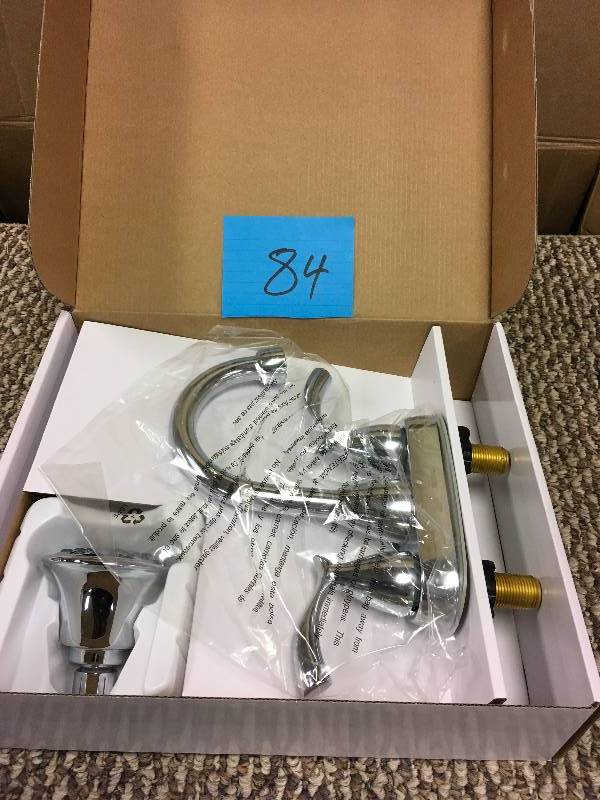 lot 84 image: Glacier-Bay 67152W-6901 Edgewood 4 Bath Faucet 3 Spray Showerhead. Open box never used