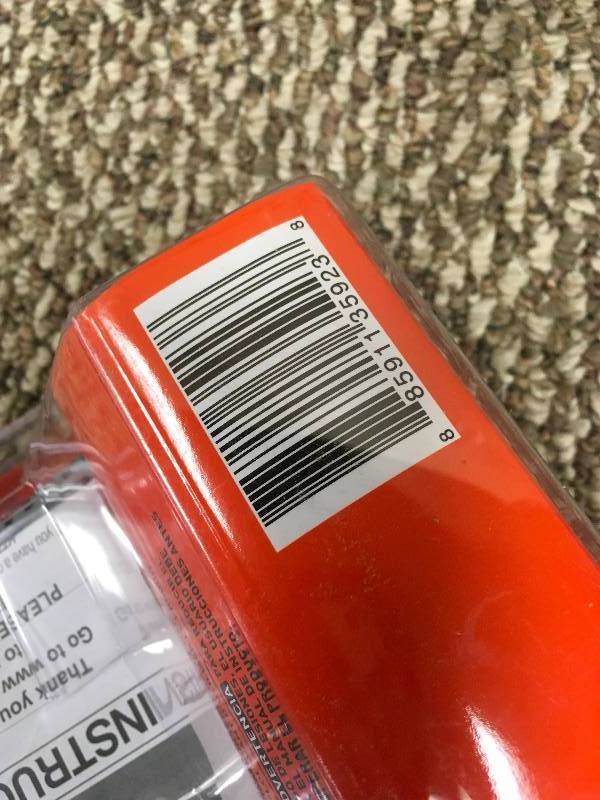 lot 92 image: Black & Decker Multi-Voltage Fast Charger.in like new conditions