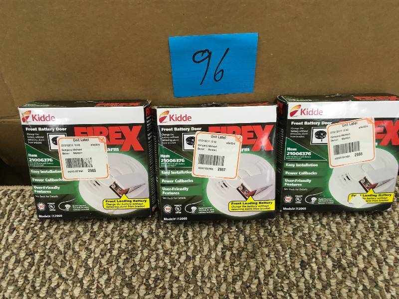 lot 96 image: Kidde, FireX, Smoke Detectors, Front Battery Door,  Lot 3, New Open Box