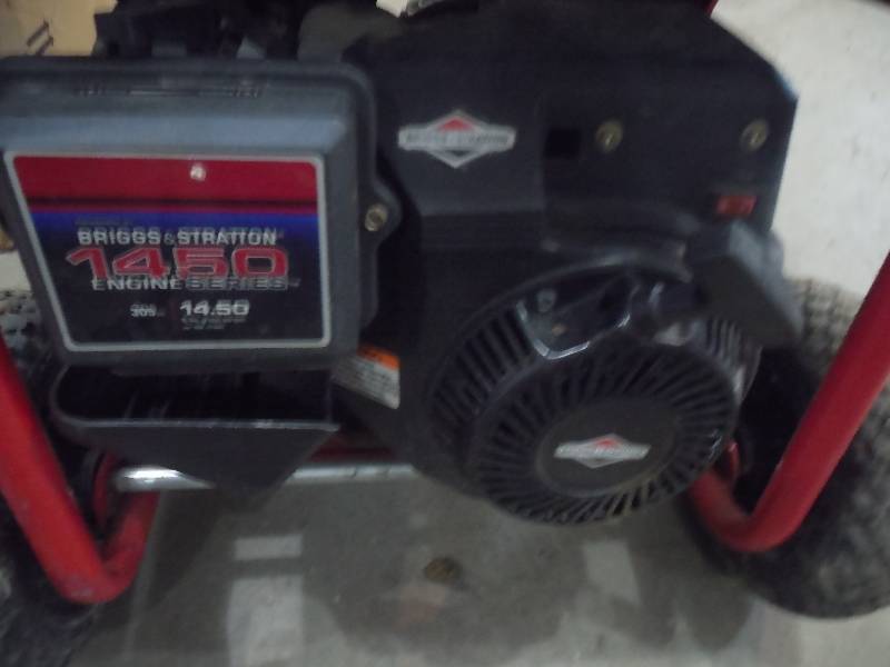Troy Bilt Generator 5000 watt Brigs Motor Electric Start Nothing