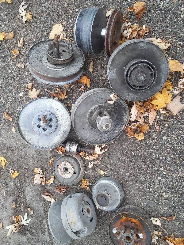 lot 15 image: Clutch Plates, gears and more, 400 Polaris and Yamaha